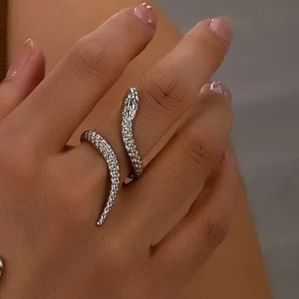 3/$35 Silver Tone Snake Coil Ring Adjustable Vintage Style Statement Jewelry
